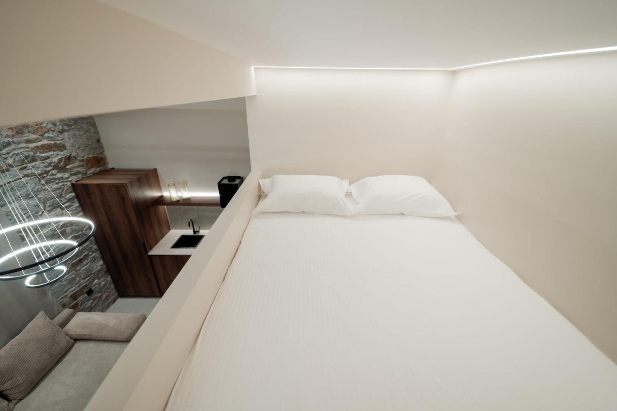 Elegance Lofts Kavala Apartment Bagian luar foto