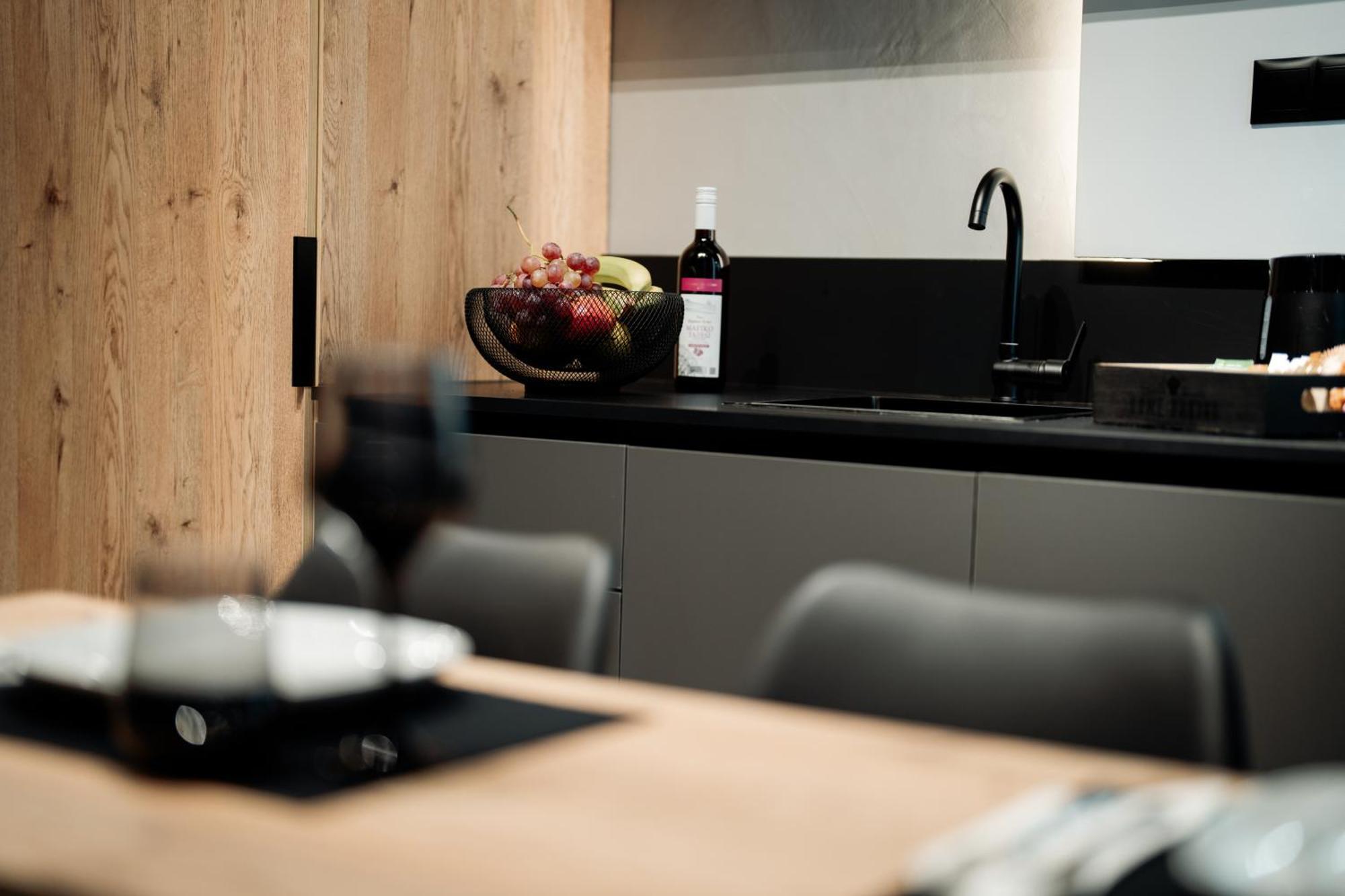 Elegance Lofts Kavala Apartment Bagian luar foto